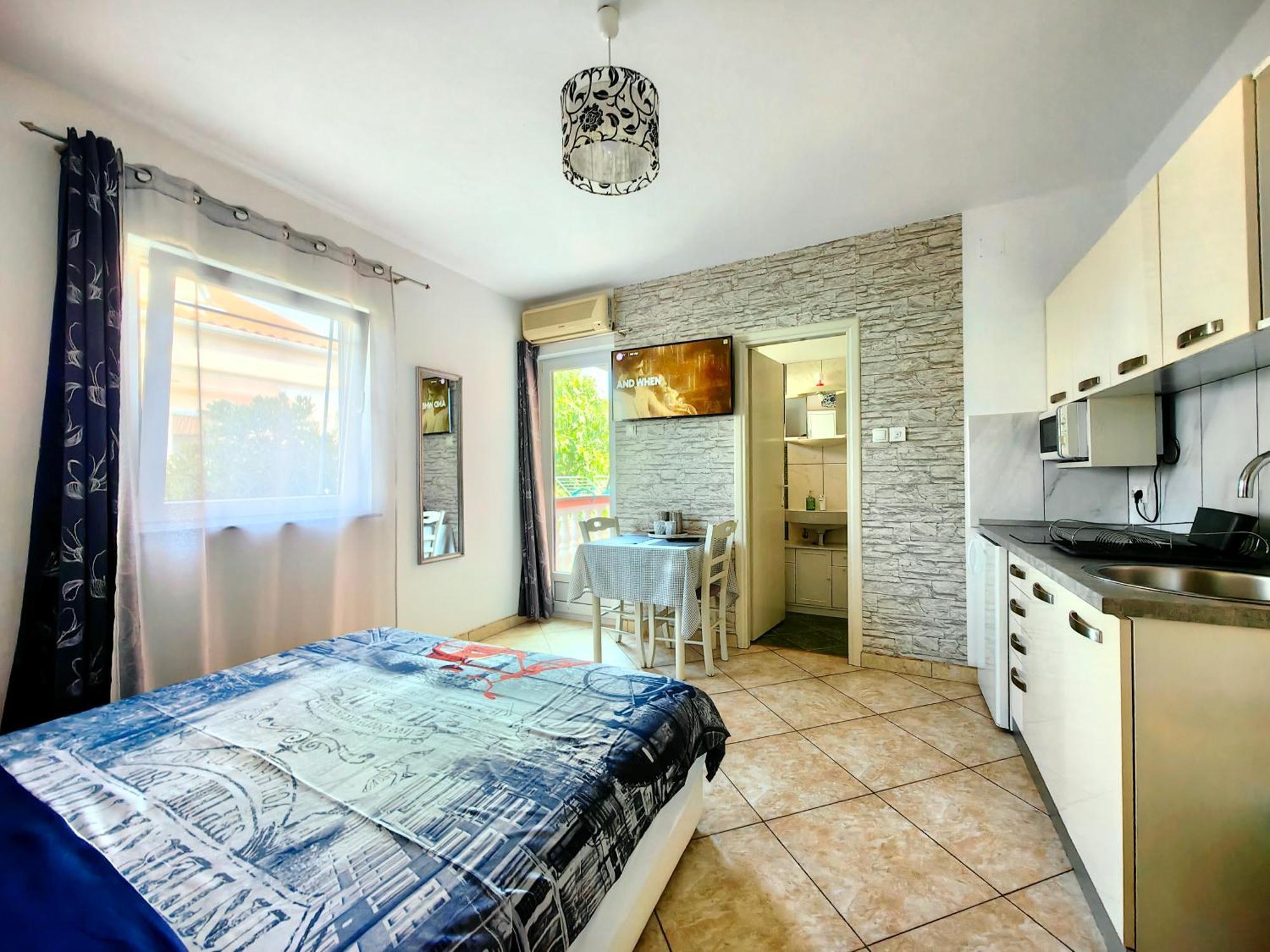 Apartments Lea With Pool Malinska Exteriér fotografie